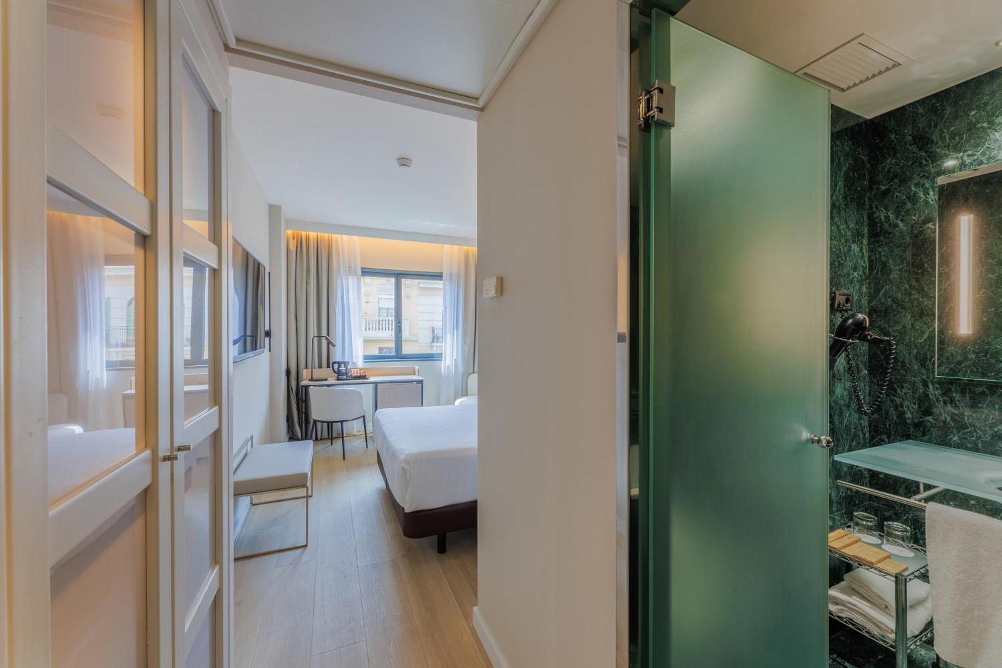 Hotel Vilamari Барселона Экстерьер фото