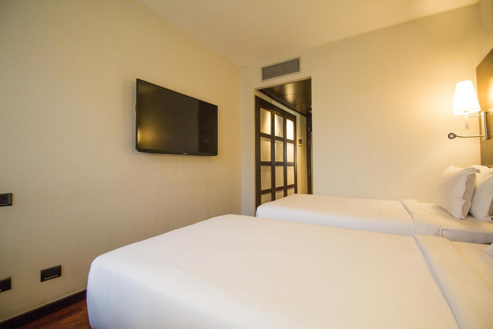Hotel Vilamari Барселона Экстерьер фото